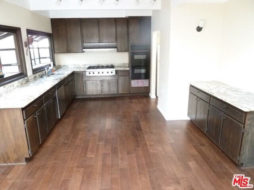 3900 Pacific Avenue #1 - Photo 5 of 16