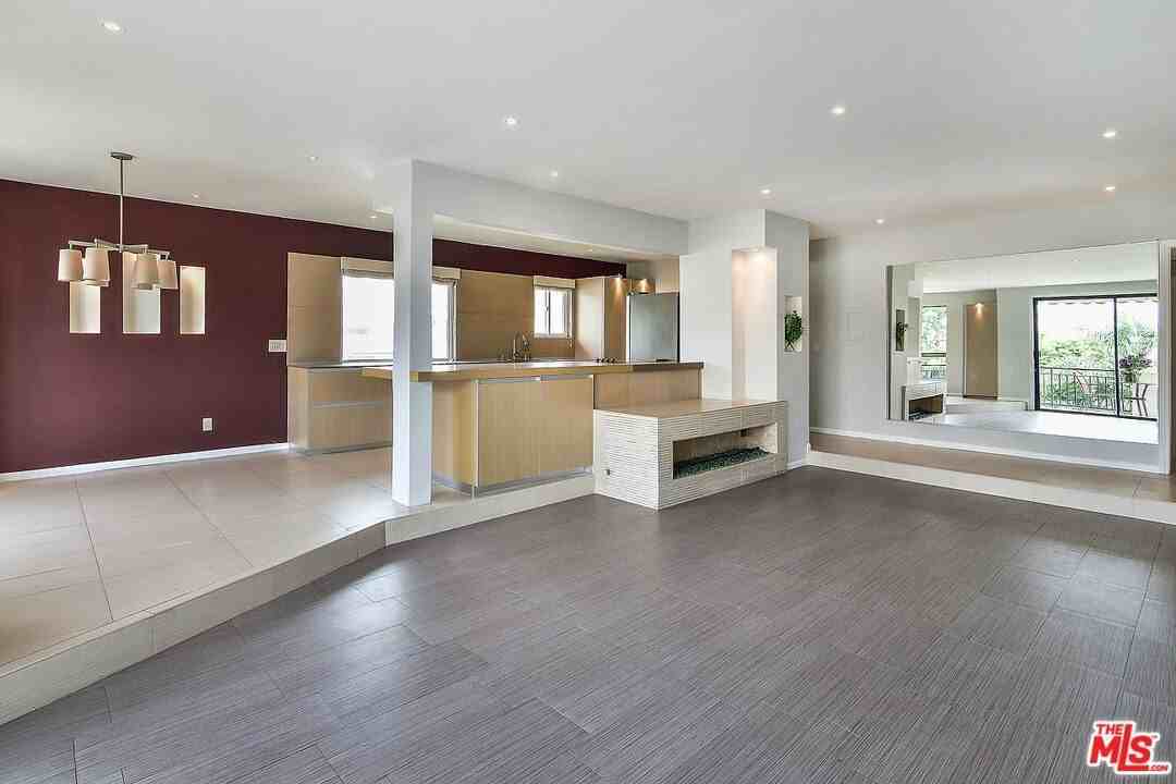 11920 Dorothy St Apt 302 #302 - Photo 2 of 28