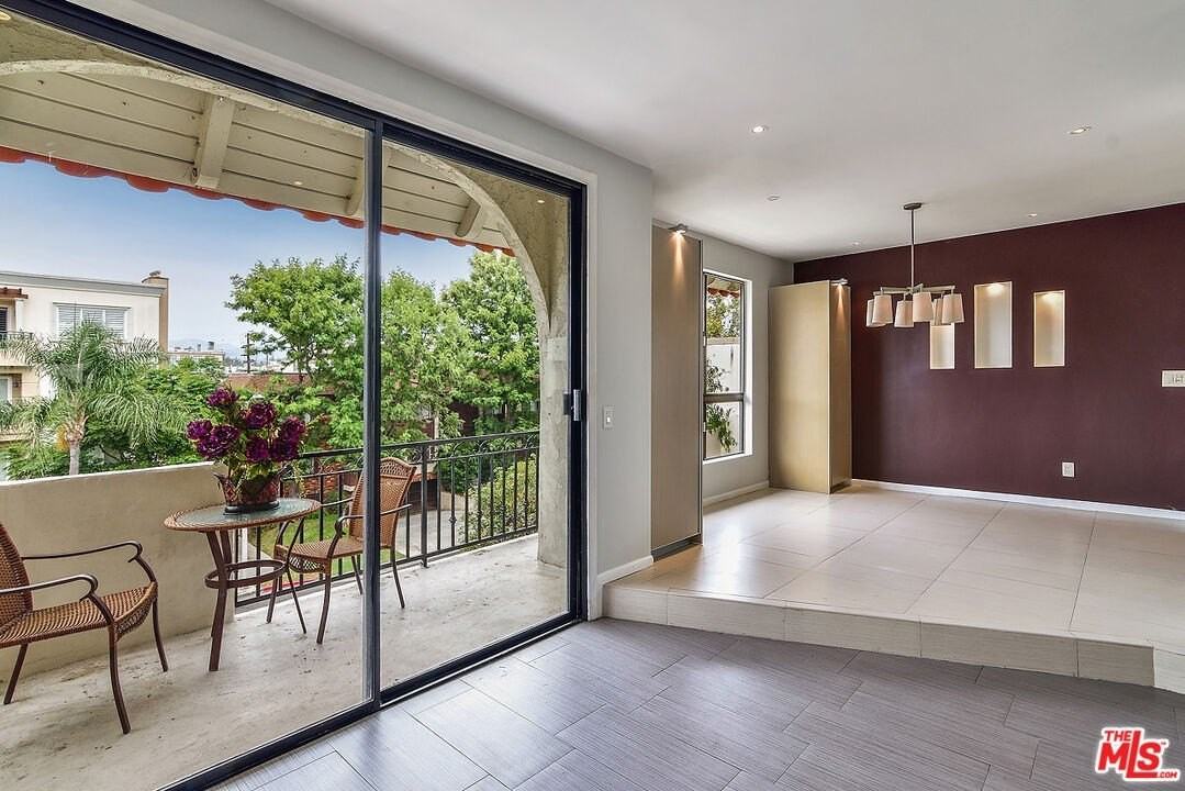 11920 Dorothy St Apt 302 #302 - Photo 3 of 28