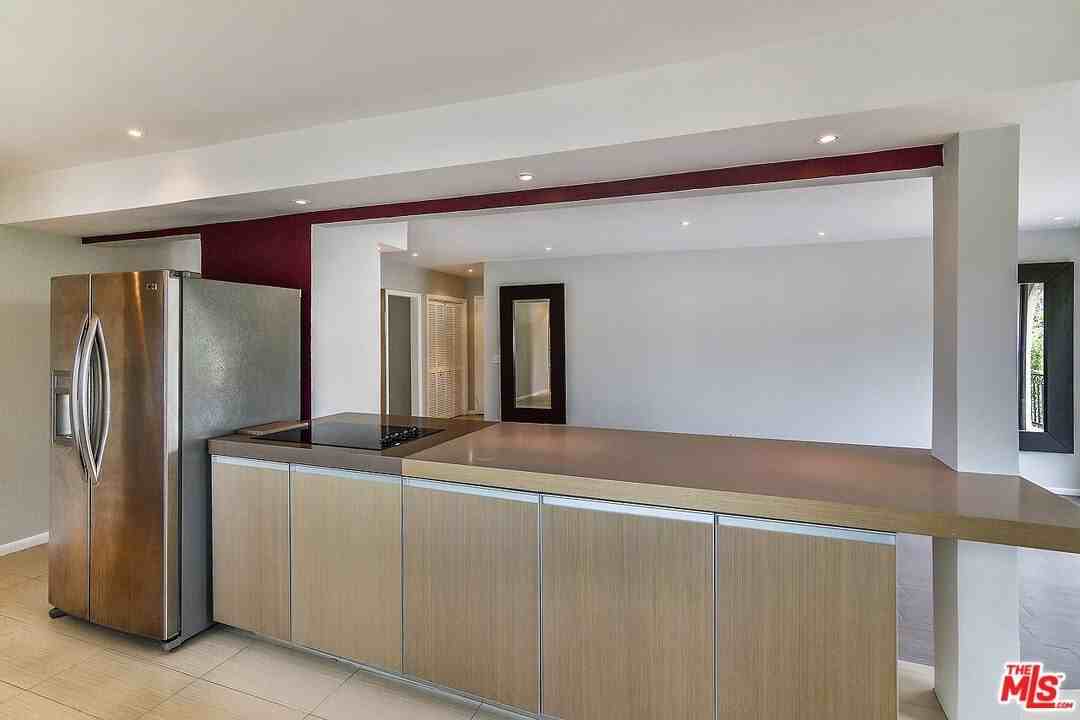 11920 Dorothy St Apt 302 #302 - Photo 7 of 28