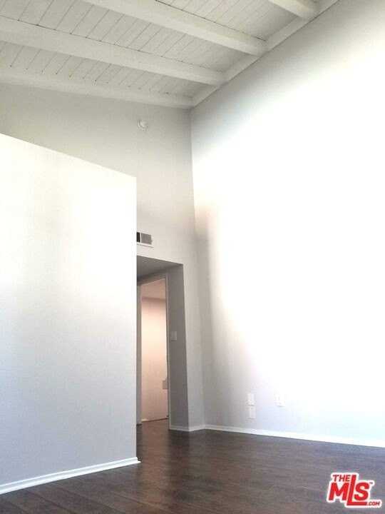 4866 1/2 Mcconnell Ave - Photo 5 of 11