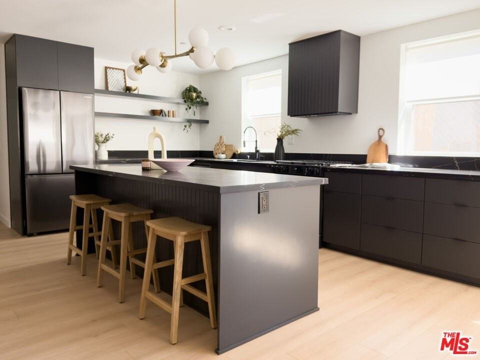 2220 Aaron Street - Photo 3 of 20