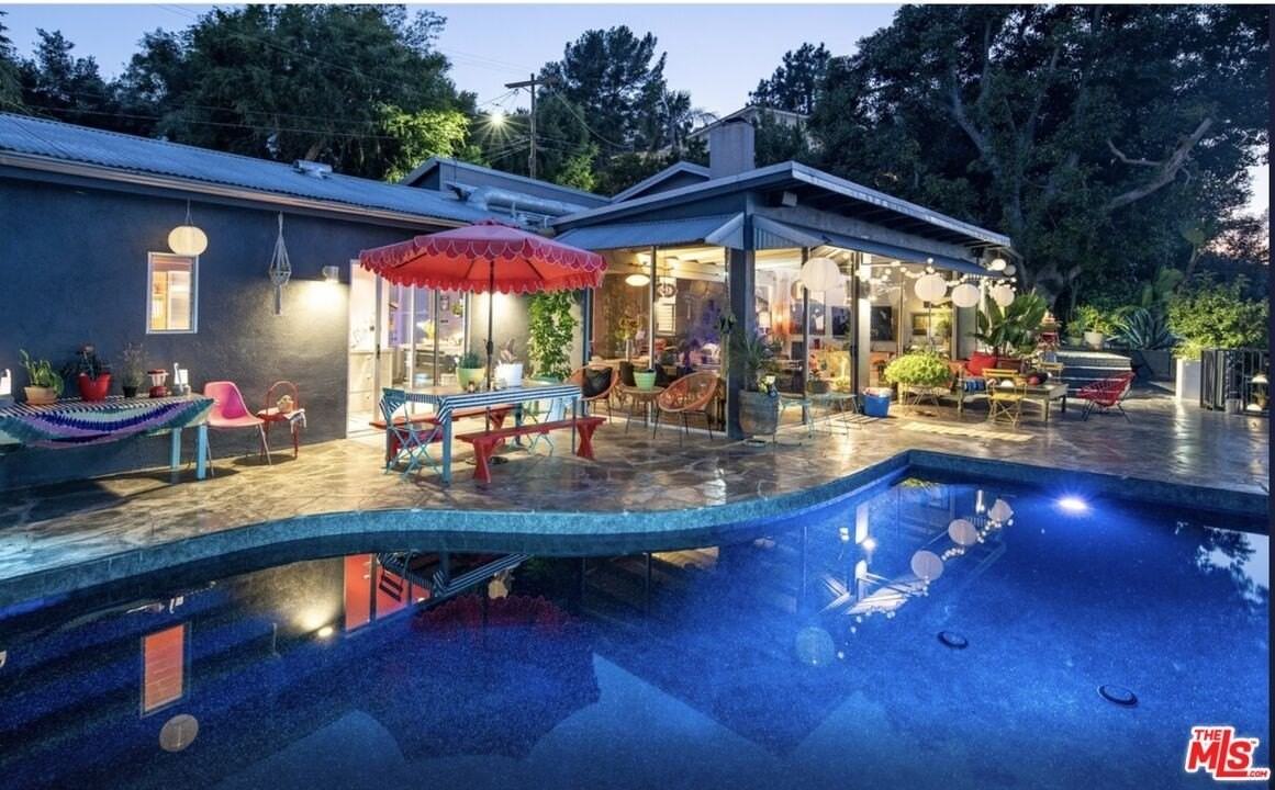 8147 Mulholland Ter - Photo 6 of 31