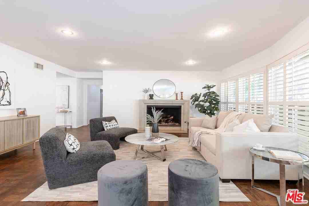 2559 Hutton Drive - Photo 5 of 30