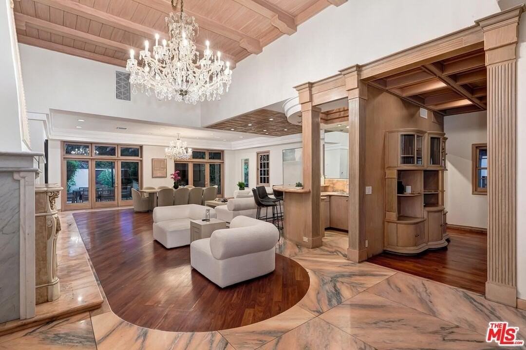 133 South Swall Drive - Photo 3 of 26