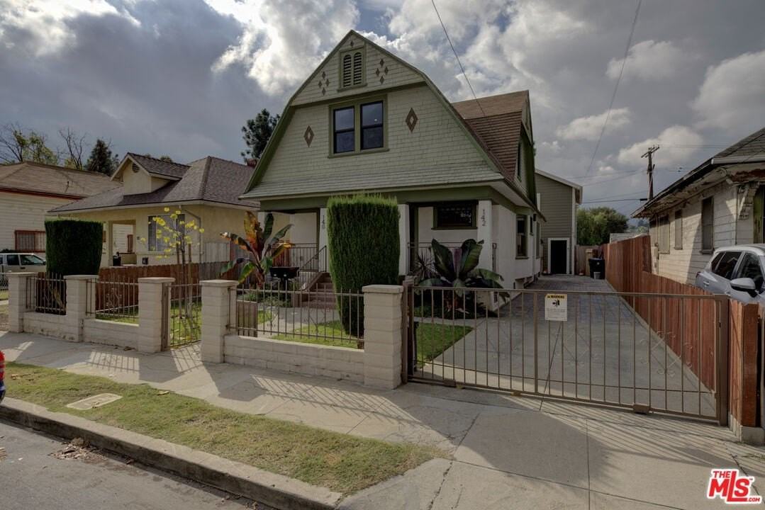 140 Roselawn Place - Photo 3 of 43