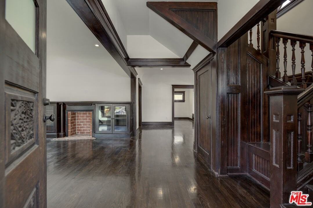 140 Roselawn Place - Photo 6 of 43