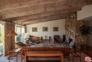 featured image of 2701 Lake Hollywood Drive