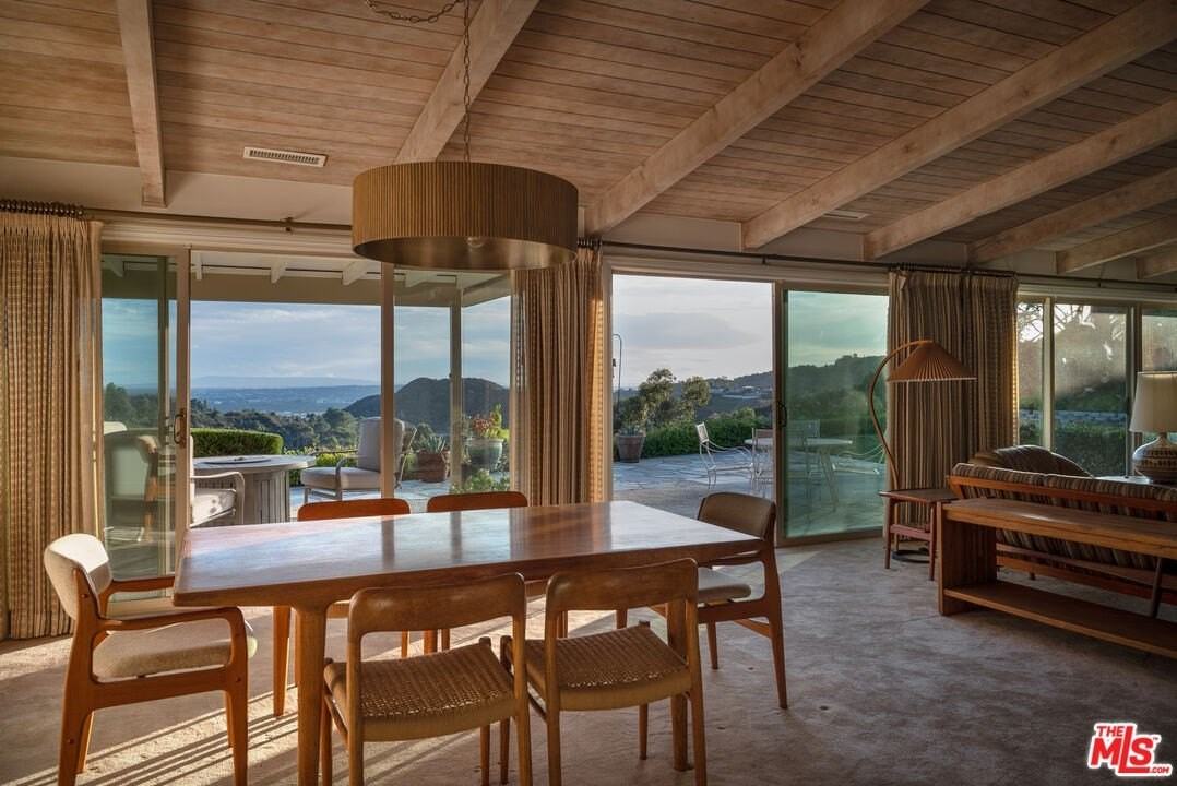 2701 Lake Hollywood Dr - Photo 6 of 41