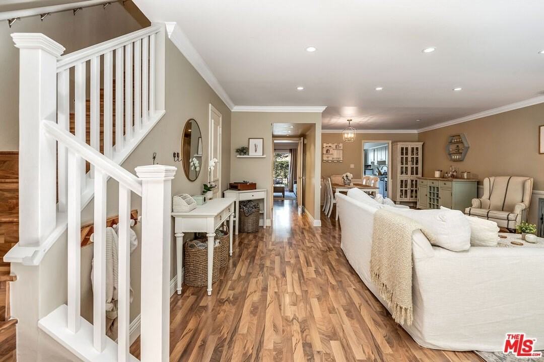 4443 Saugus Avenue #3 - Photo 6 of 35