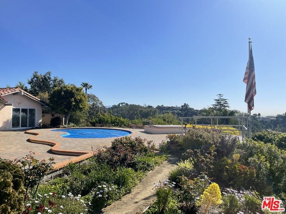 10723 Stradella Court - Photo 2 of 18