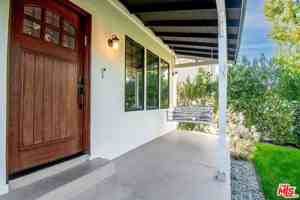 featured image of 13220 Erwin Street