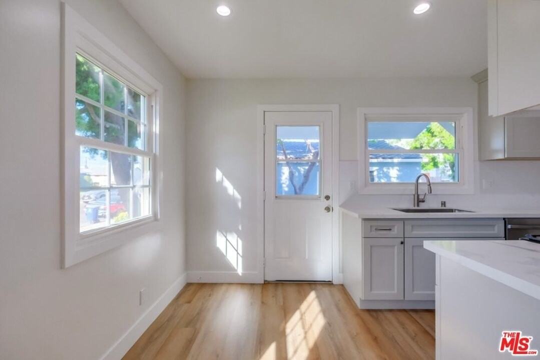 8356 Kittyhawk Avenue - Photo 6 of 24