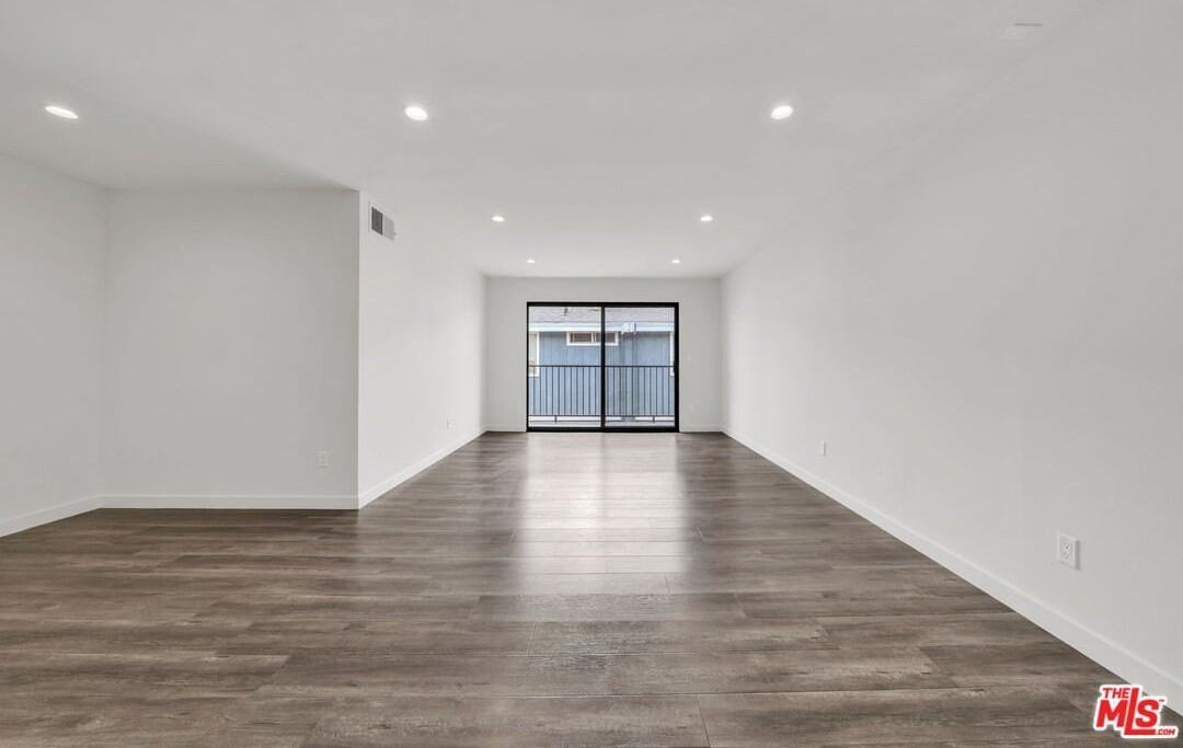 7453 Haskell Avenue #7 - Photo 3 of 14