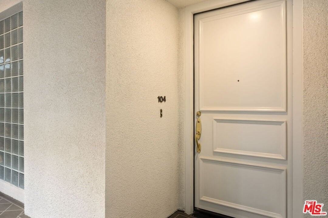 2122 Century Park Ln Apt 104 #104 - Photo 5 of 29