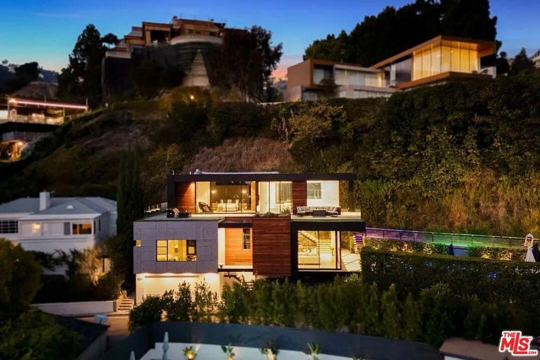 1331 Belfast Drive - Photo 3 of 25