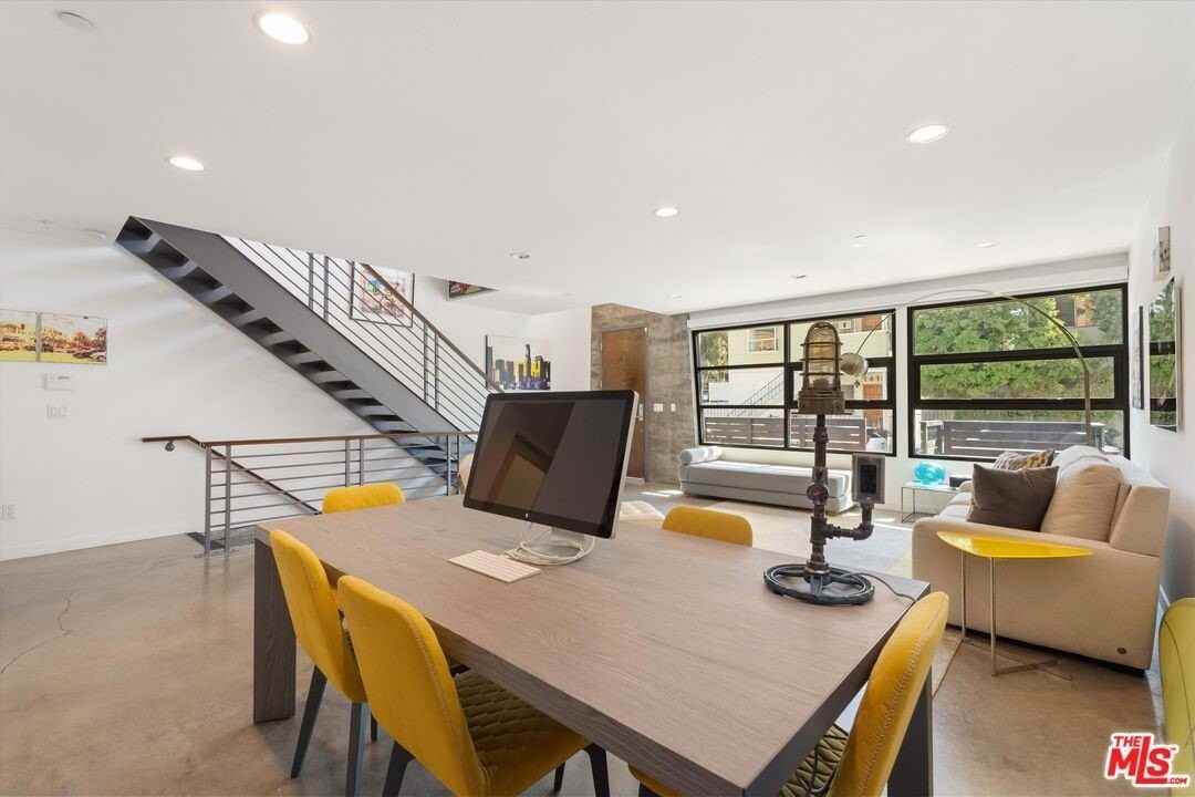 1410 Innes Pl - Photo 2 of 13