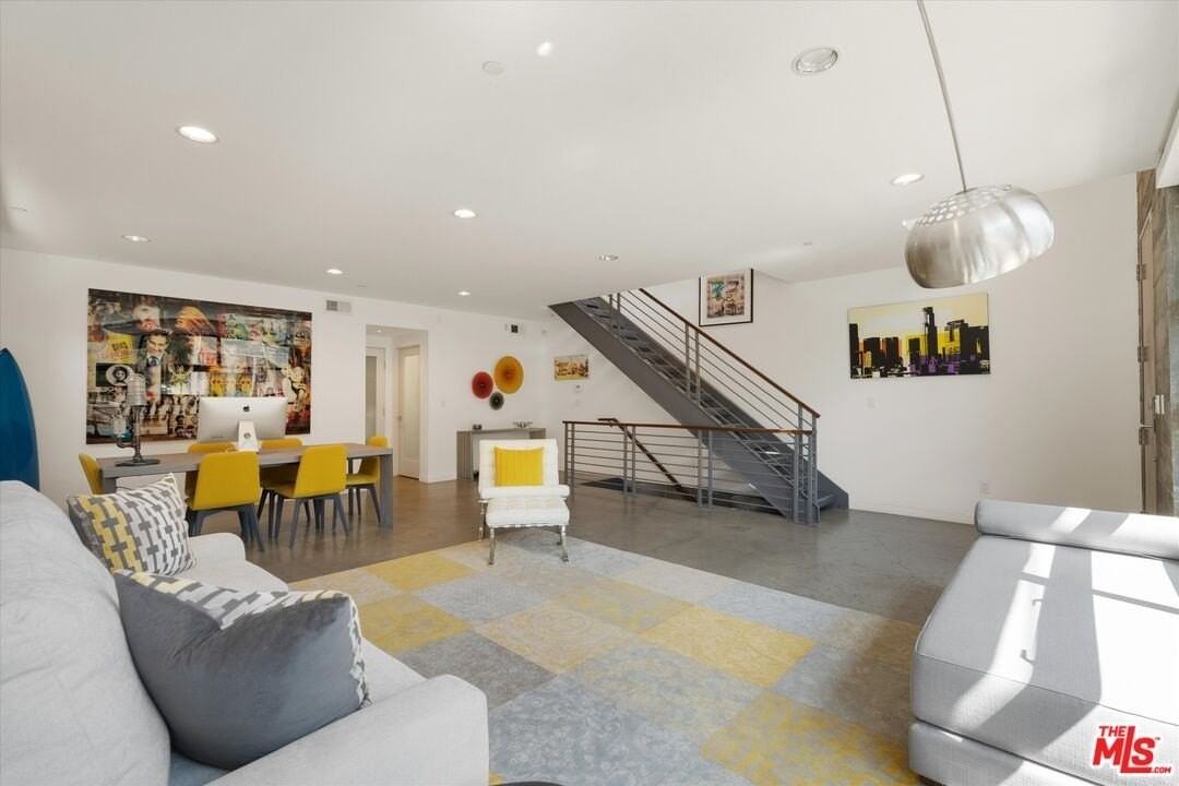 1410 Innes Pl - Photo 5 of 13