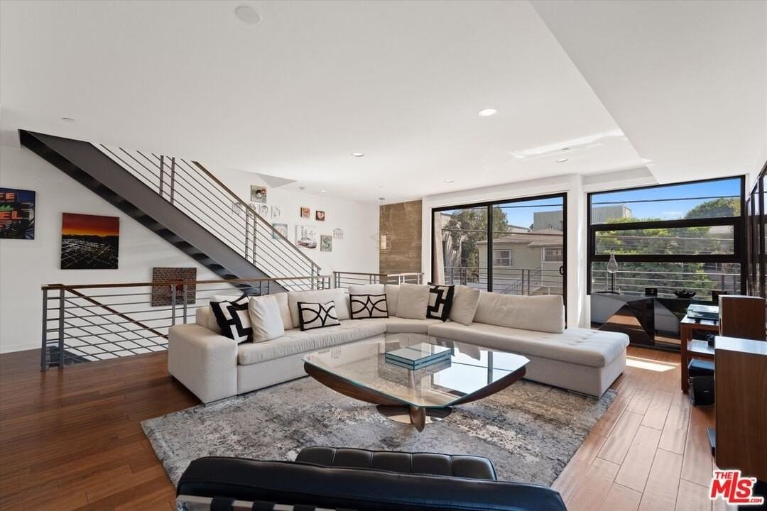 1410 Innes Pl - Photo 7 of 13