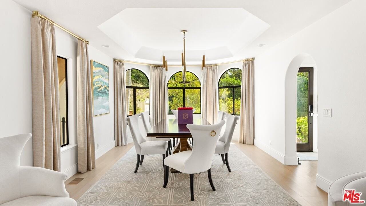 28820 Grayfox Street - Photo 5 of 42