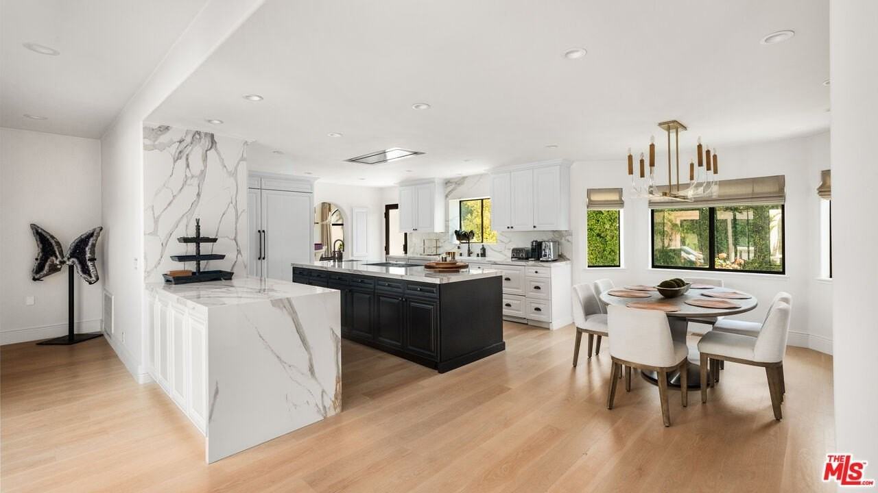 28820 Grayfox Street - Photo 6 of 42