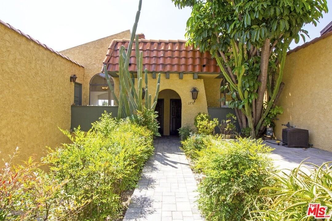 1735 North Dillon Street - Photo 5 of 41