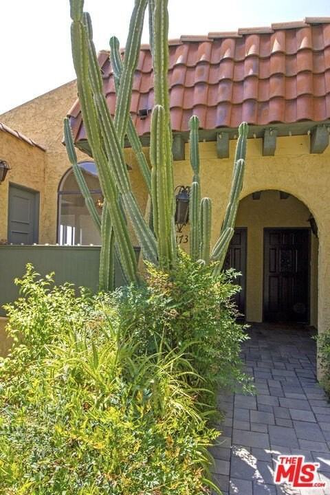 1735 North Dillon Street - Photo 6 of 41