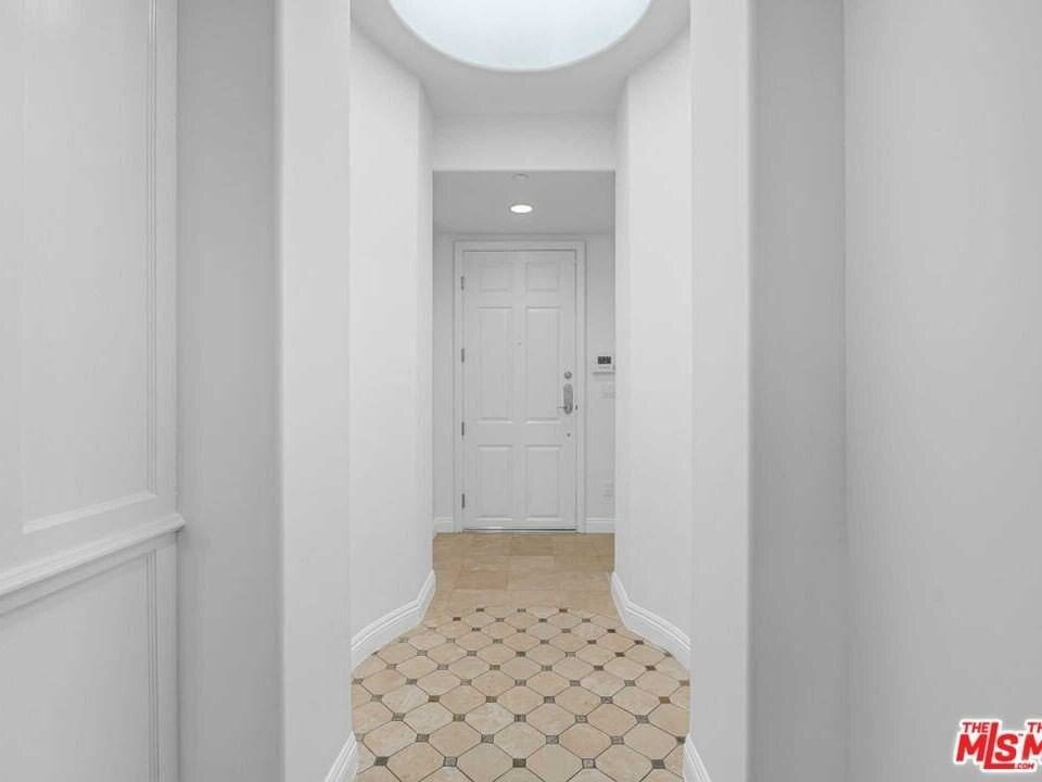 143 North Arnaz Drive #304 - Photo 7 of 39