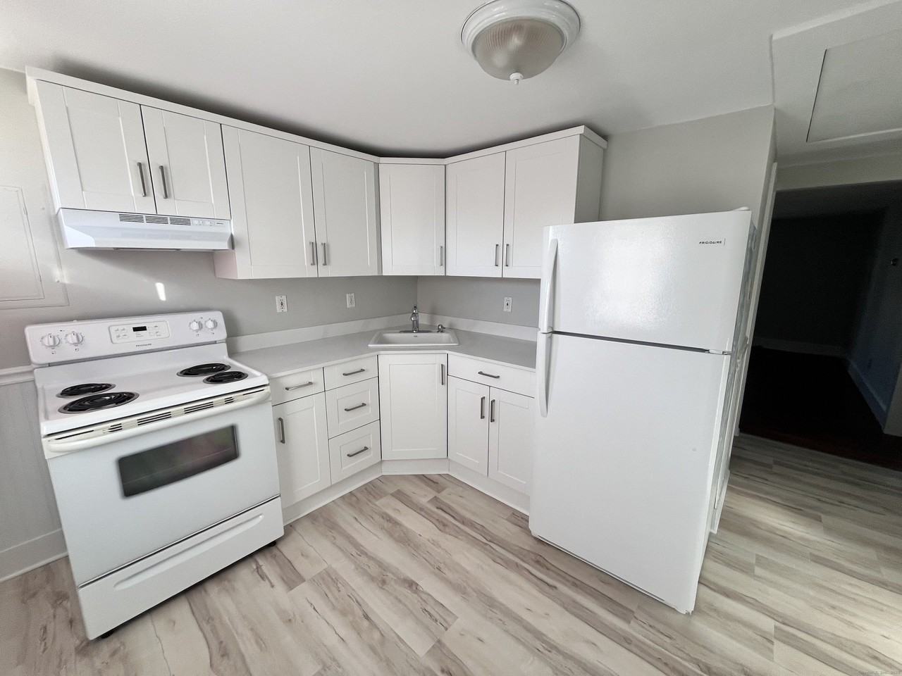 20 3rd St - Photo 2 of 11