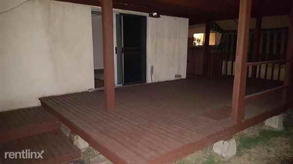 5622 Rocket St - Photo 2 of 10