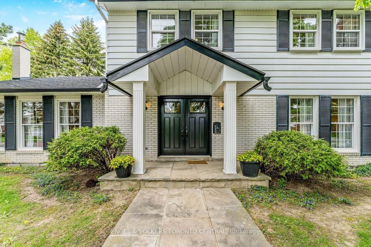 33 Avonwick Gate - Photo 3 of 47