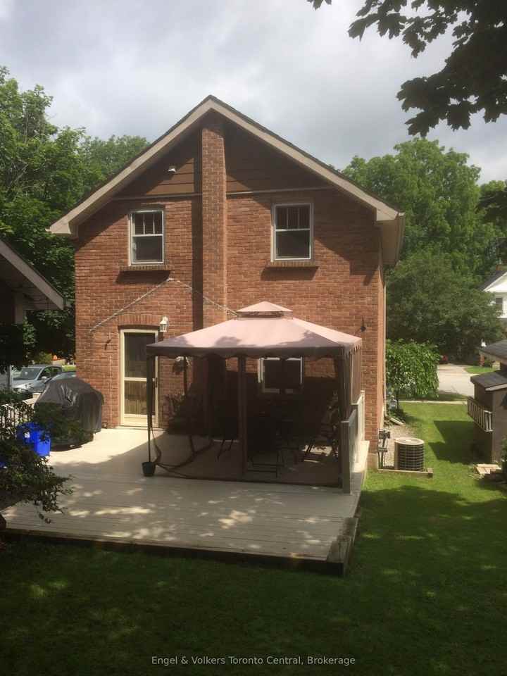 639 14th Street West - Photo 2 of 6