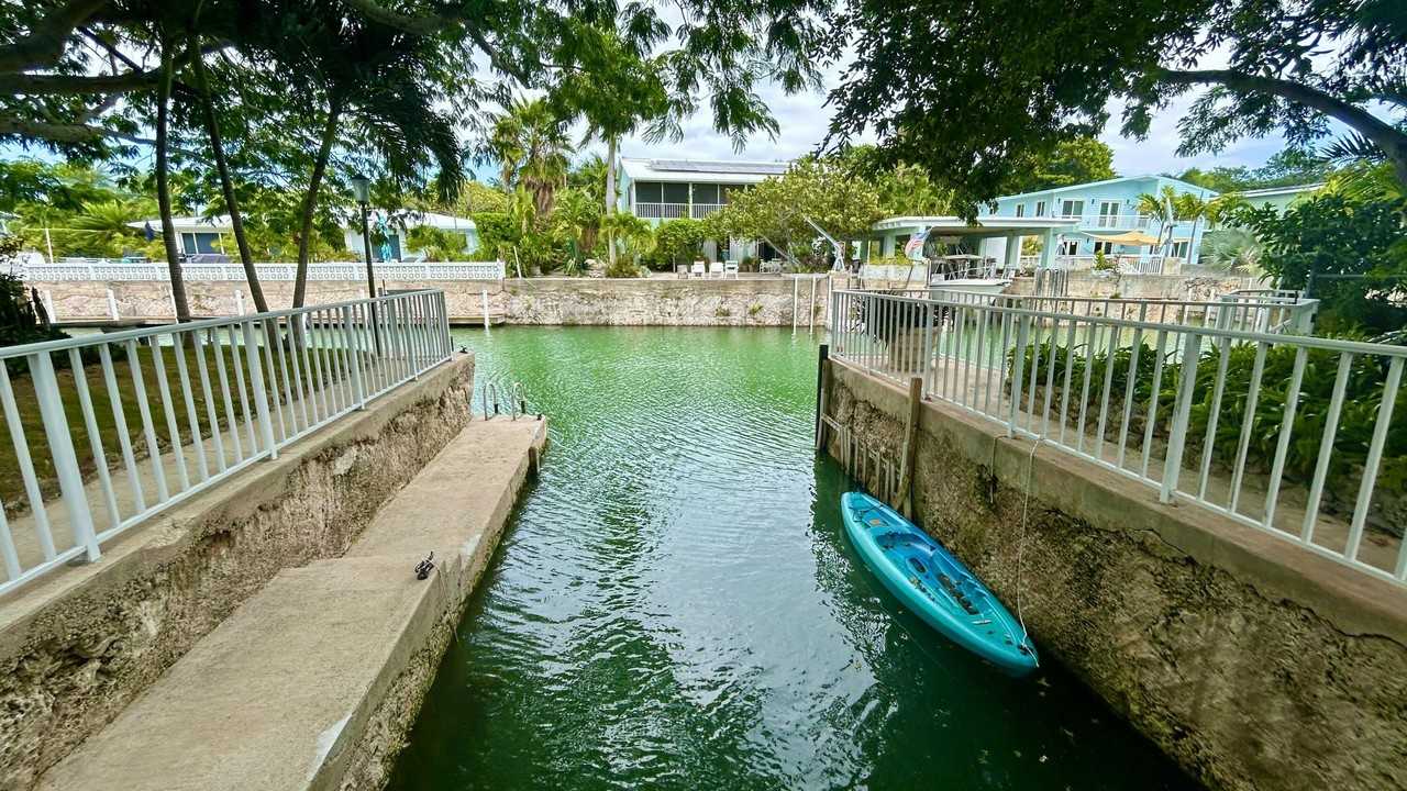 134 Rushton Ln - Photo 3 of 50