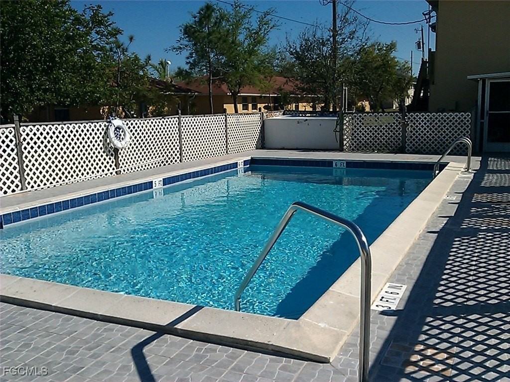 4613 Southwest 8th Place #4