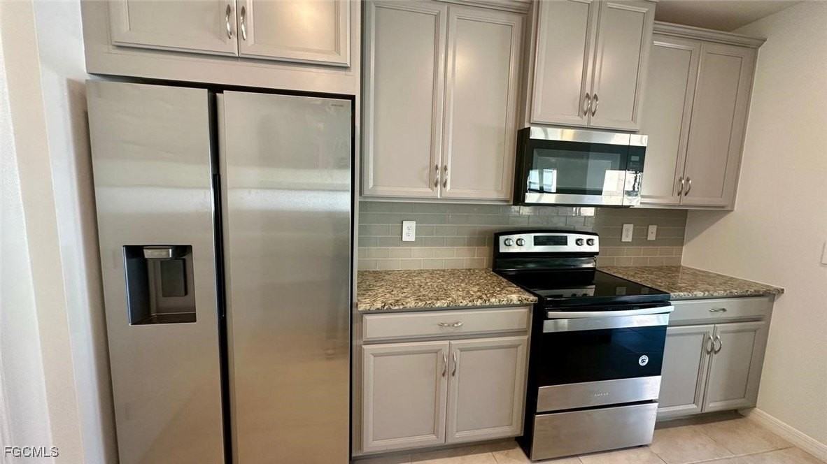 3034 Royal Gardens Ave - Photo 3 of 36