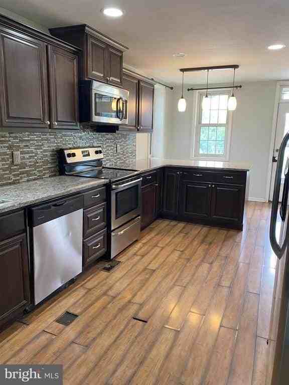 7097 Union Deposit Rd - Photo 7 of 27