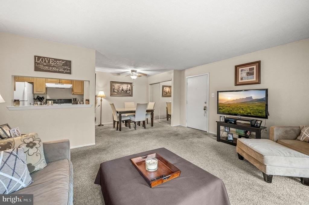 105 Stockton Ct #105 - Photo 2 of 19