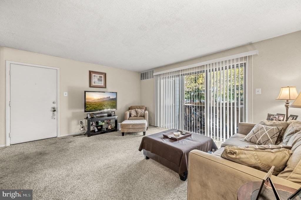 105 Stockton Ct #105 - Photo 3 of 19