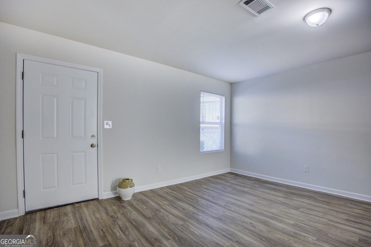 2340 Beaver Ruin Rd Apt 15 #15 - Photo 6 of 27