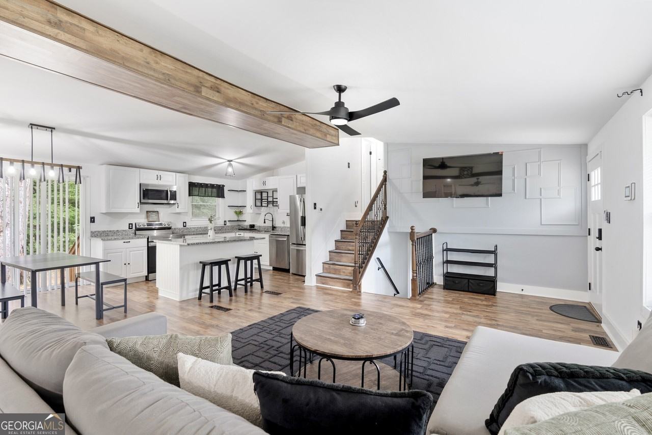 6940 Cainwood Dr - Photo 2 of 13