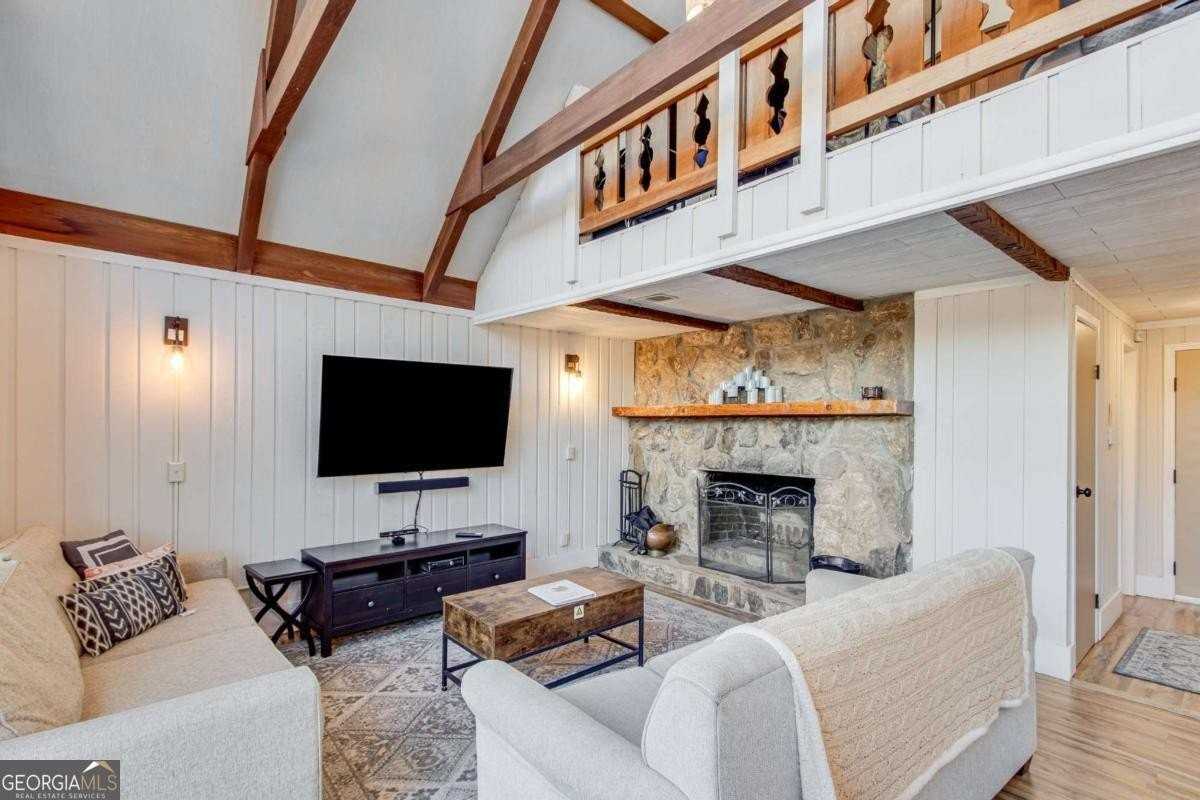 3 Berkshire Lane #D3 - Photo 7 of 34