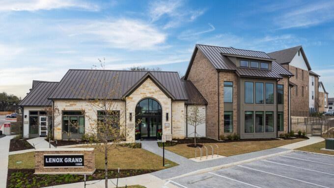 13505 Burnet Rd - Photo 2 of 10