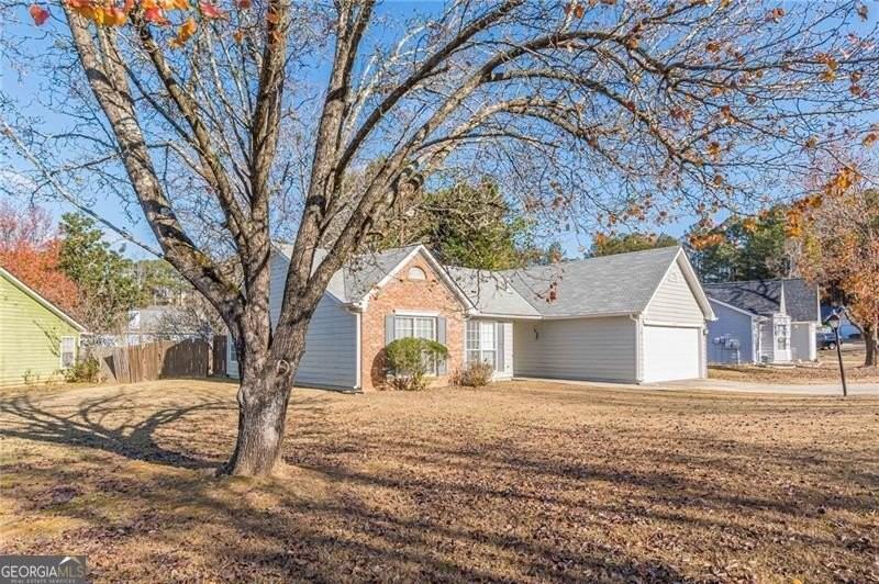 3195 Jorden Crest Court Northwest - Photo 3 of 40