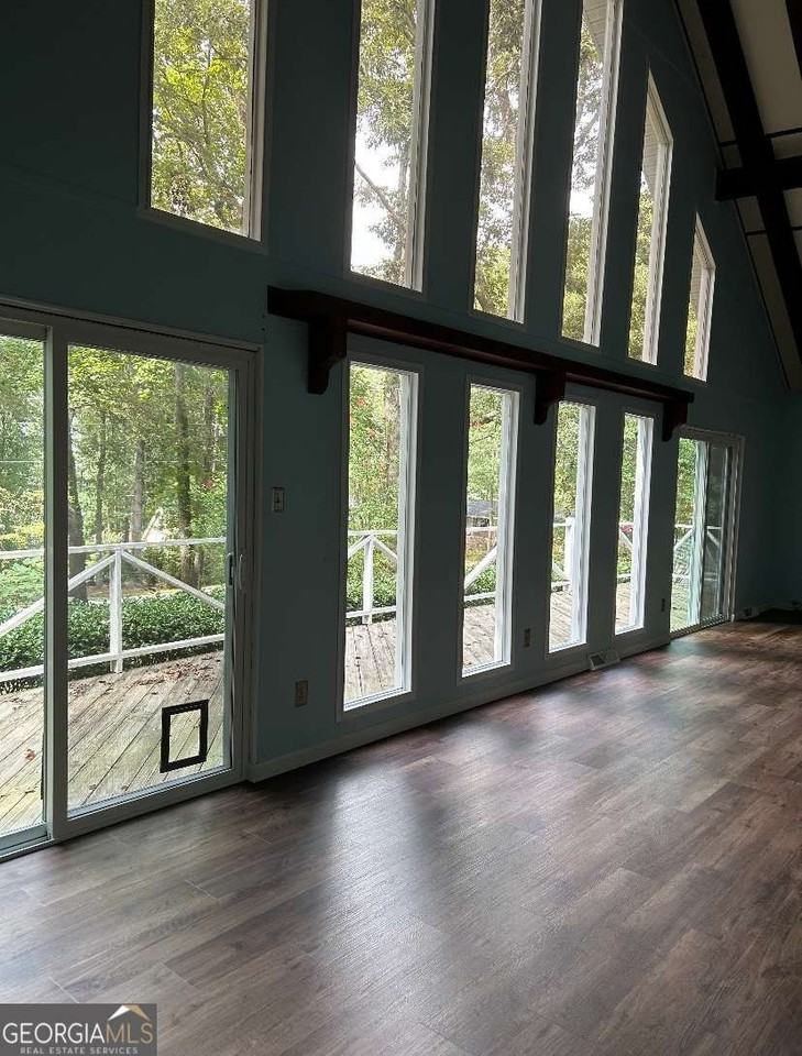 522 Capri Drive - Photo 5 of 46