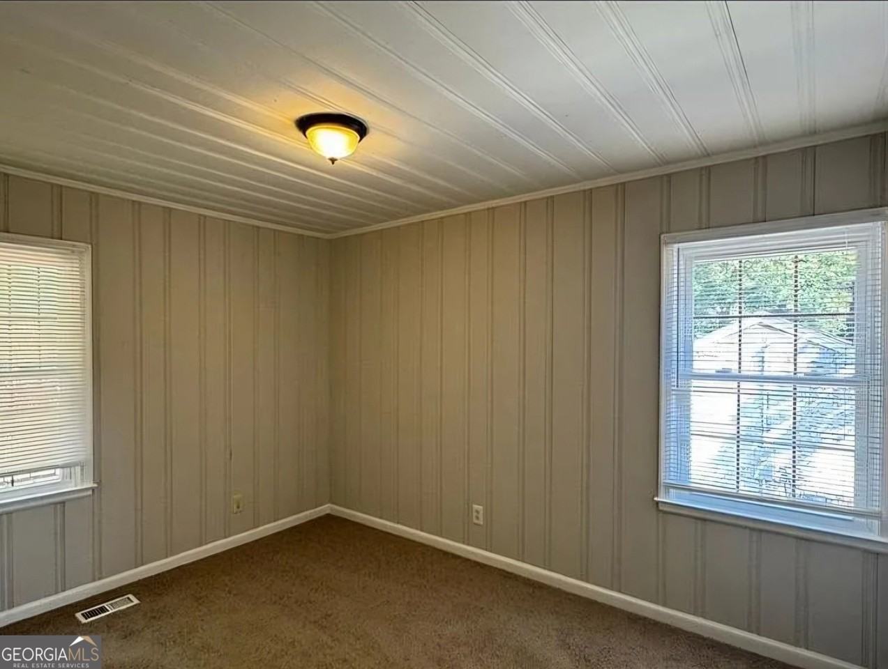 1589 Pinehurst Dr Sw - Photo 7 of 10