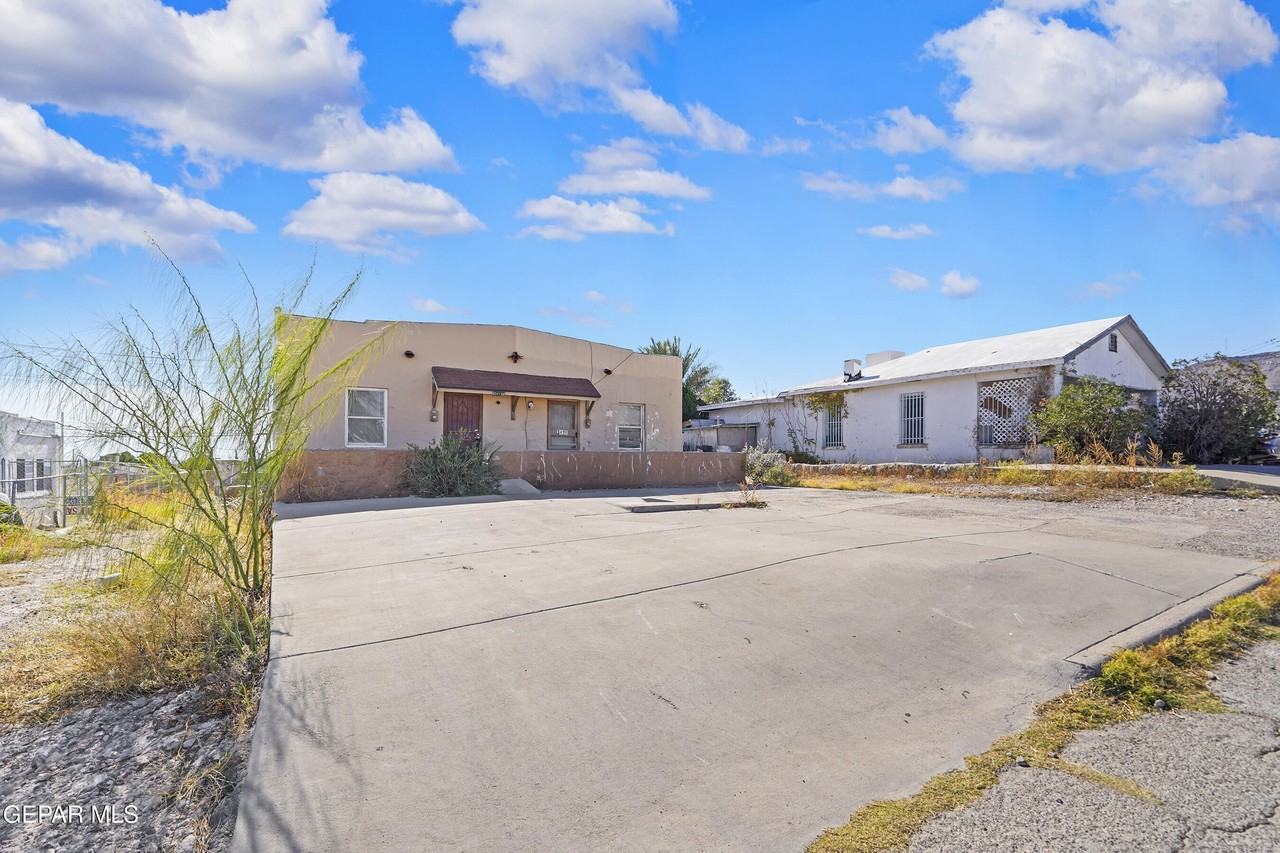 3418 Frankfort Ave - Photo 2 of 29