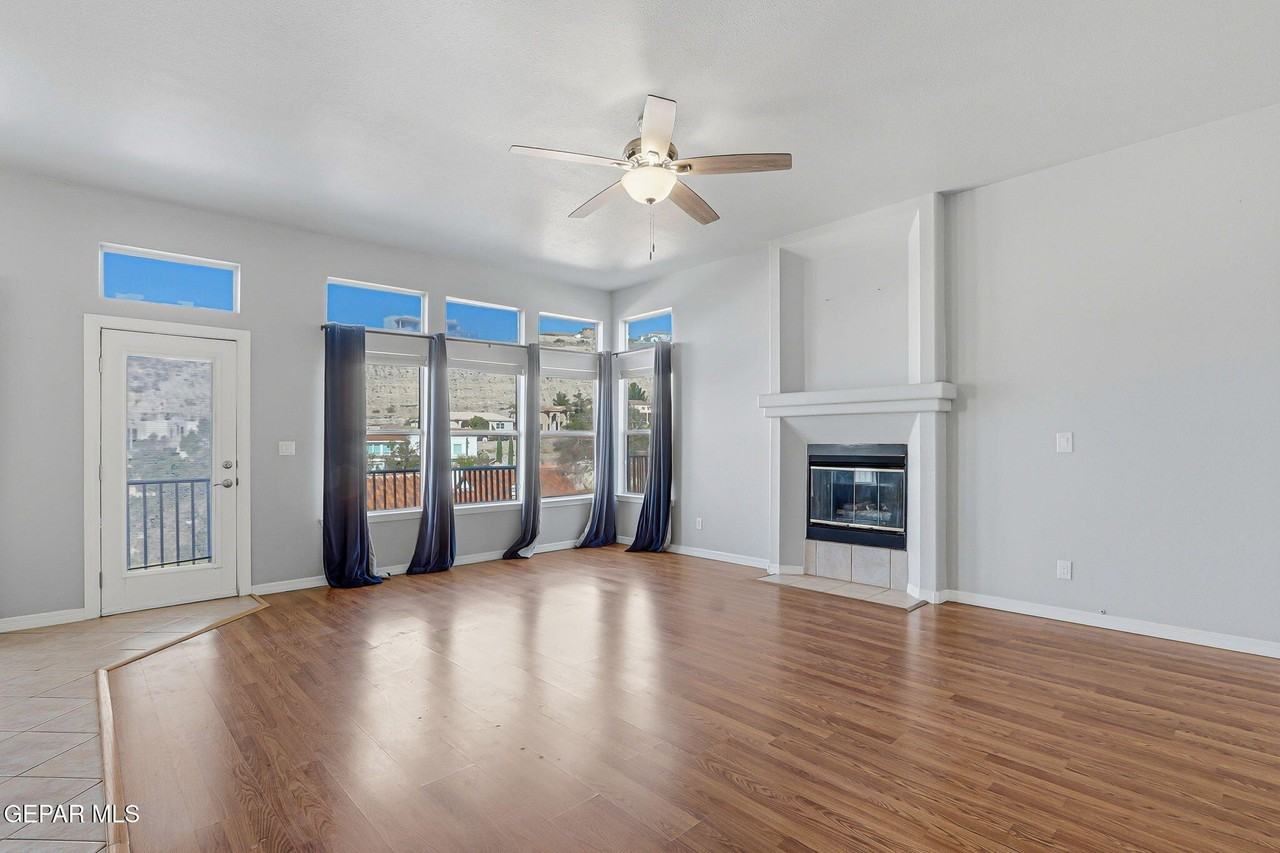 4717 Excalibur Dr Unit B #B - Photo 6 of 41