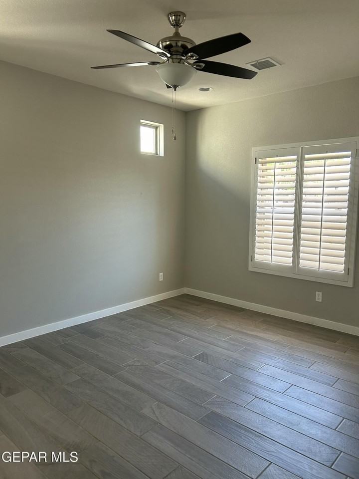 10608 Hidden Palm Place - Photo 2 of 15