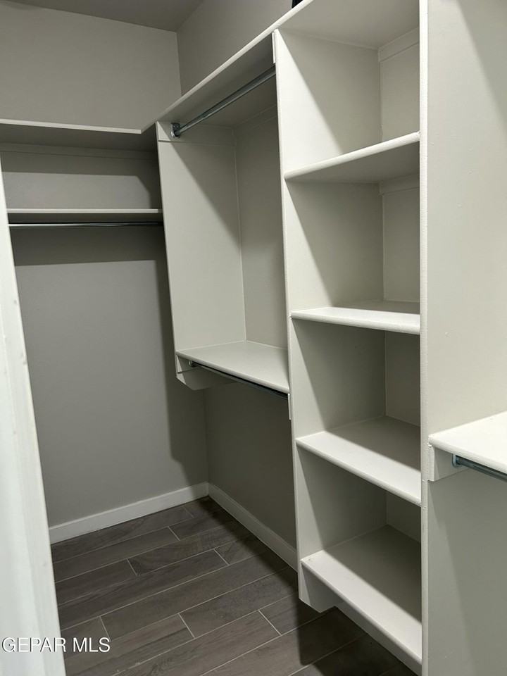 10608 Hidden Palm Place - Photo 3 of 15