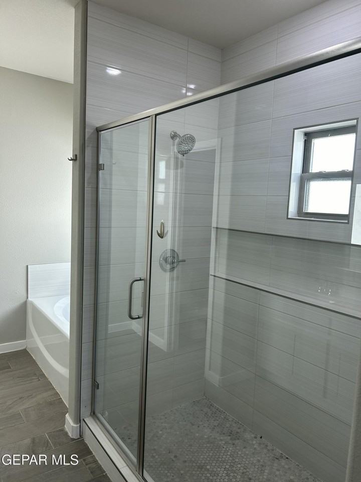 10608 Hidden Palm Place - Photo 5 of 15